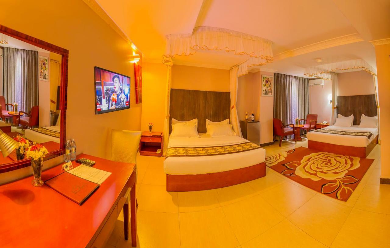 Russell Hotel Кампала Екстериор снимка